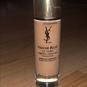 Radiance awakening foundation